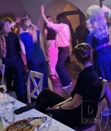 Oslava päťdesiatka v okrese Nové Mesto nad Váhom  v Reštaurácii Kúria Beckov pod hradom. Na oslave hral DJ MARK 